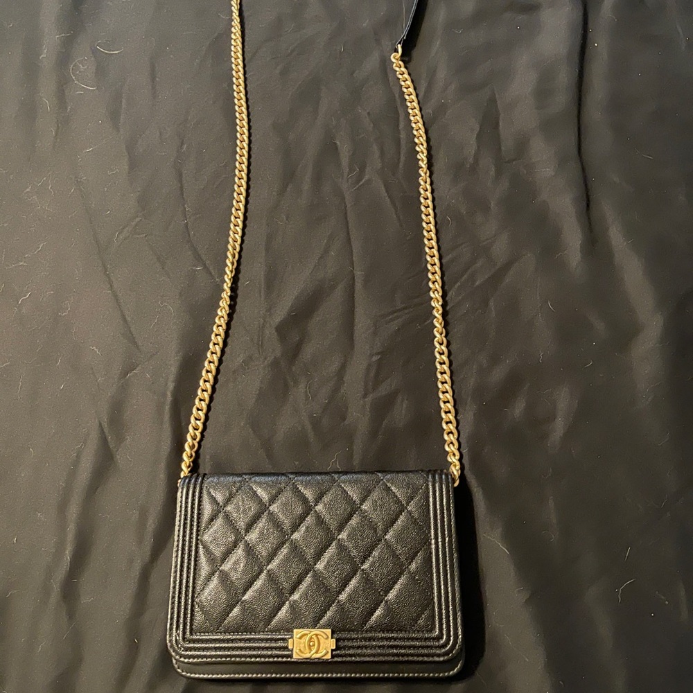 Authentic Chanel wallet on chain!